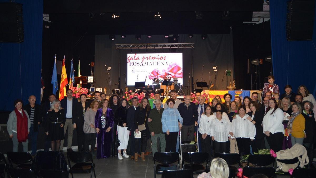 El Auditorio Municipal Alcalde Felipe Pérez Fernández de Posadas acogió a más de 200 personas para asistir a la entrega de los galardones.