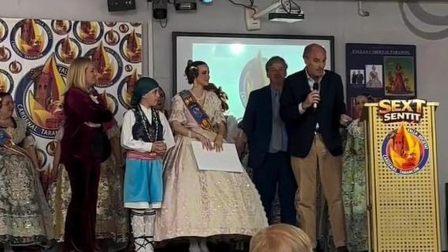 Vídeo: Camps, fallero de honor de la Falla Cardenal Tarancón de Burriana