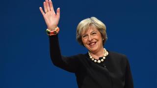 May pone fecha al 'brexit' e insiste en el control de la inmigración