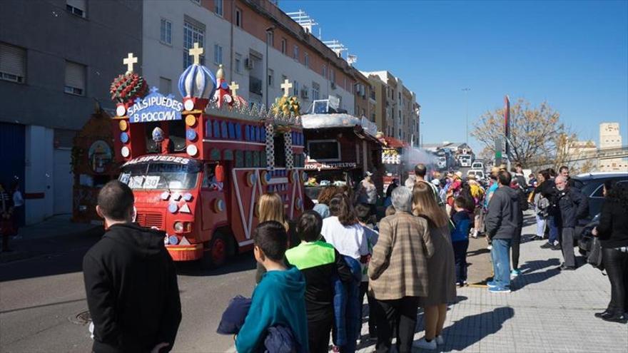 La Pasarela Don Carnal y el Desfile de Artefactos dan vida al carnaval