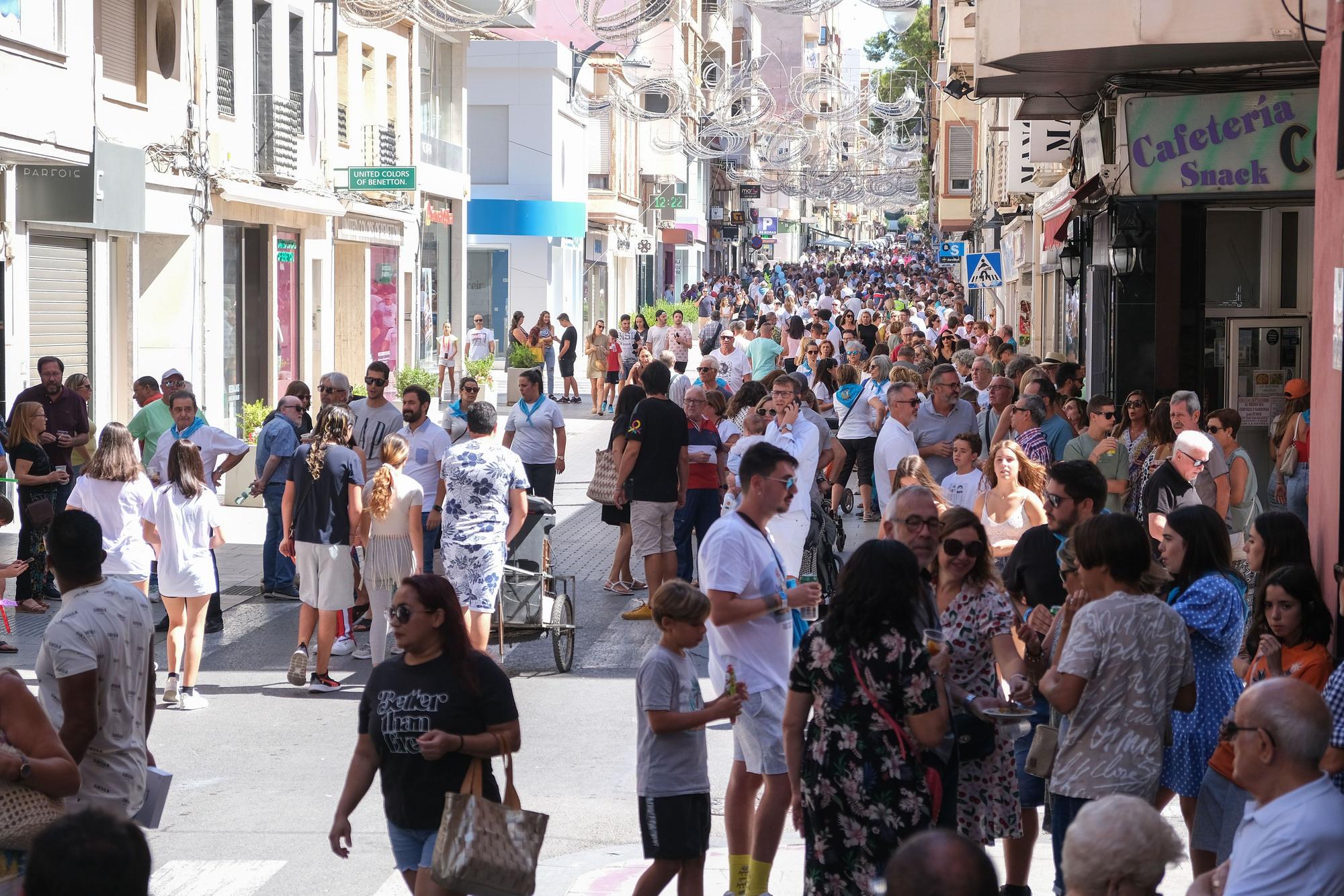 Así ha sido el "Correr la traca" y la suelta de globos de las Fiestas Mayores de Elda