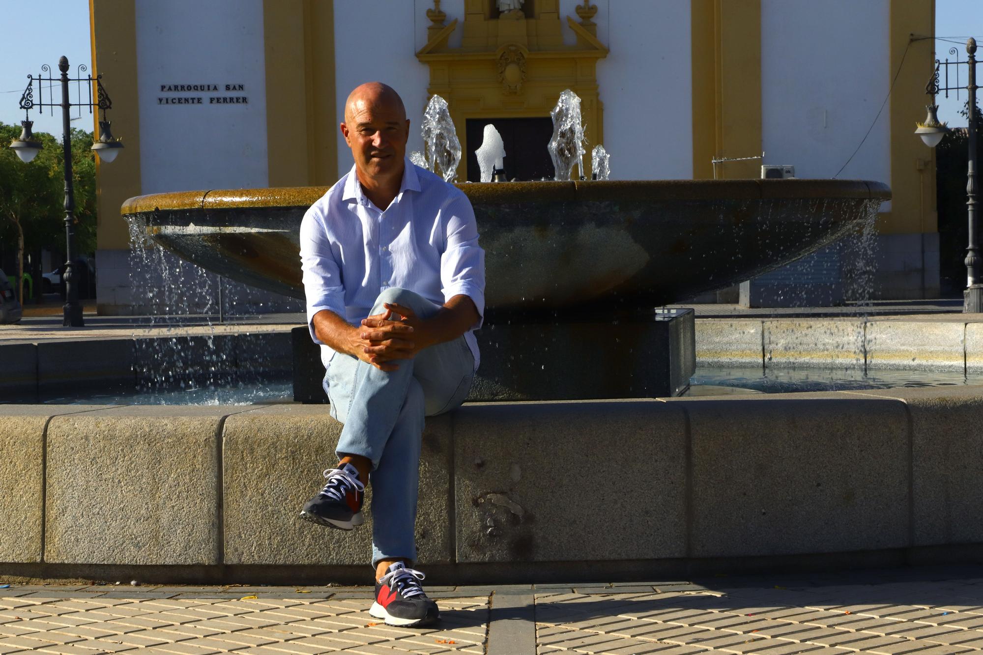 Rafael Berges, en la Plaza de Cañero.