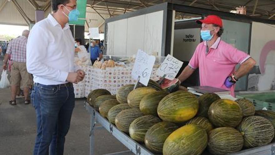 Castelló creará una mesa de trabajo para la nueva ordenanza del Mercado del Lunes