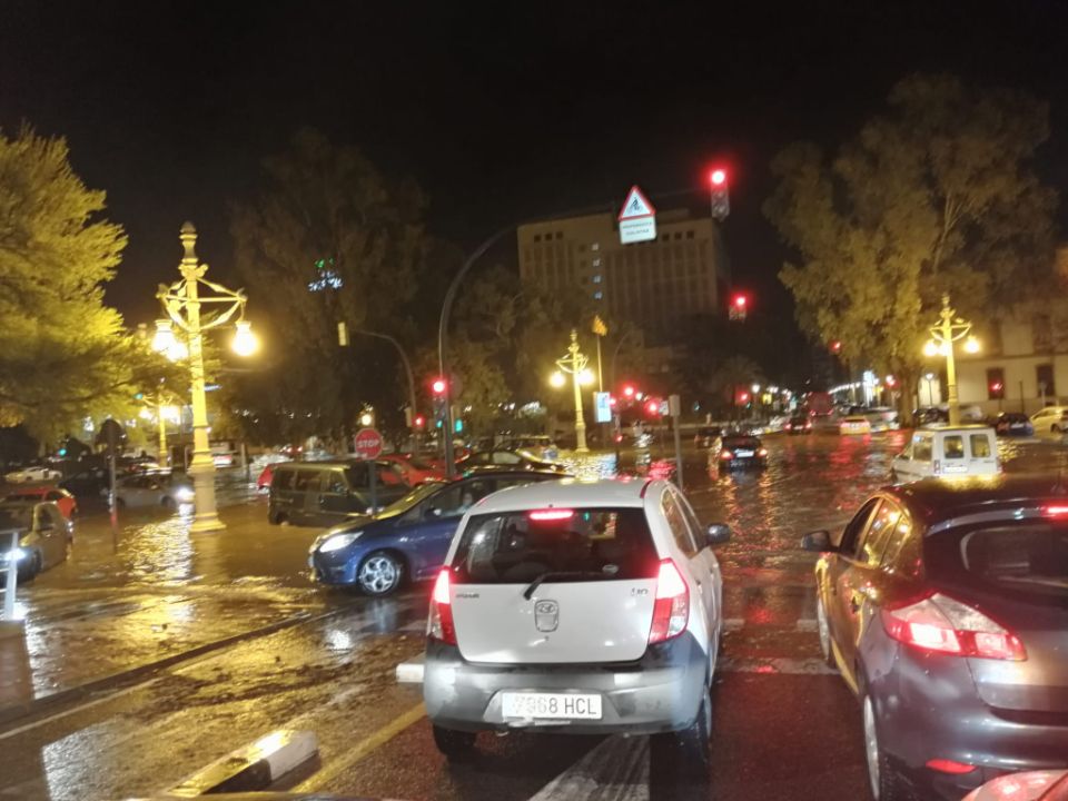 Paseo de la Alameda, anegado por el agua