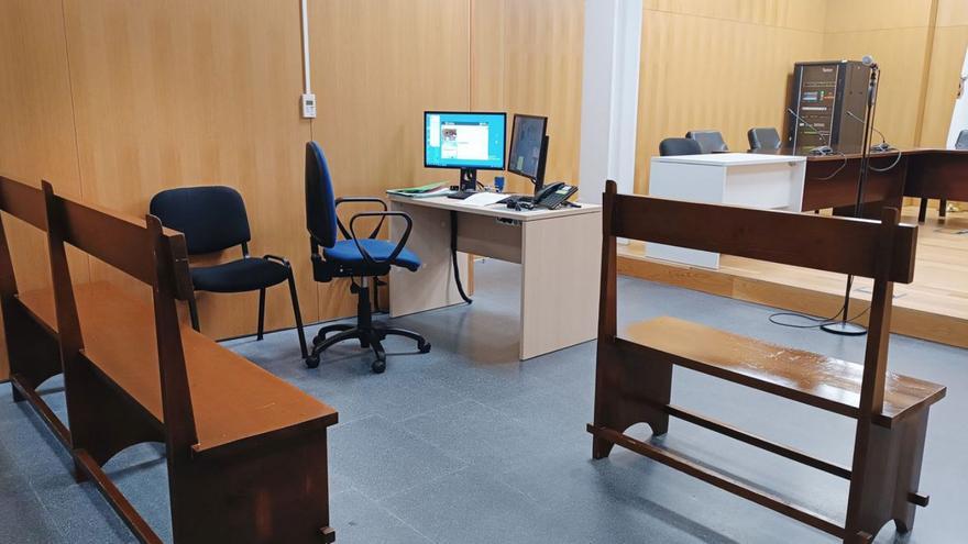 Sala de vistas de uno de los juzgados de lo Penal de Ourense.