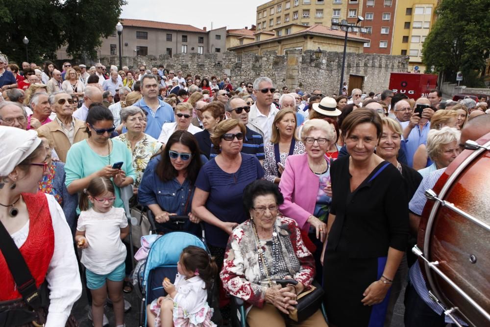 Gijón bendice sus aguas por San Pedro