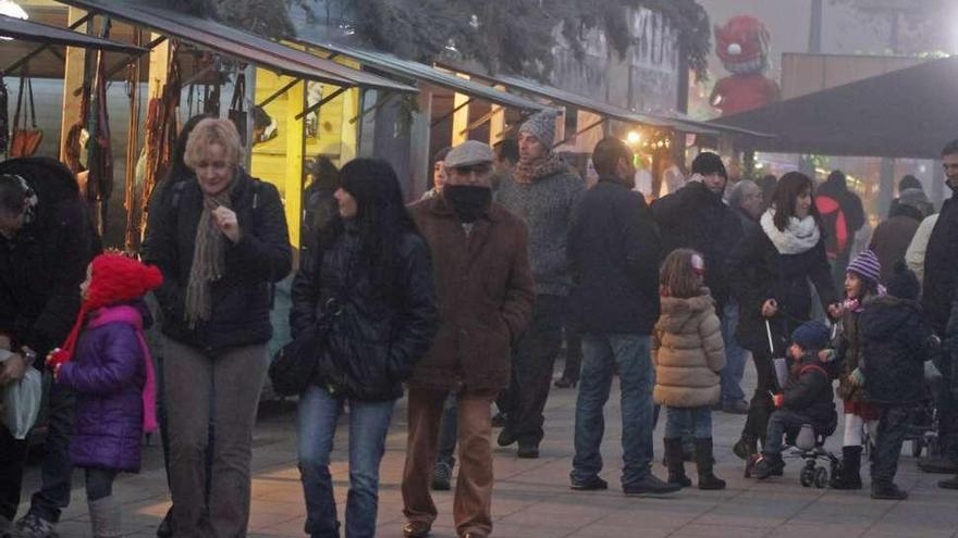 Aspecto que presentaba &quot;El bosque encantado&quot; durante la última jornada del mercado navideño.