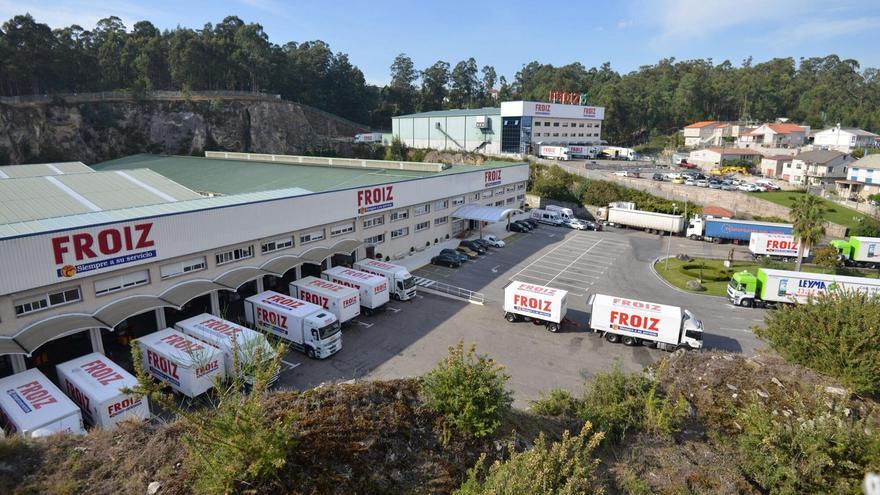 Naves de los almacenes y administración del Grupo Froiz en Lourido.
