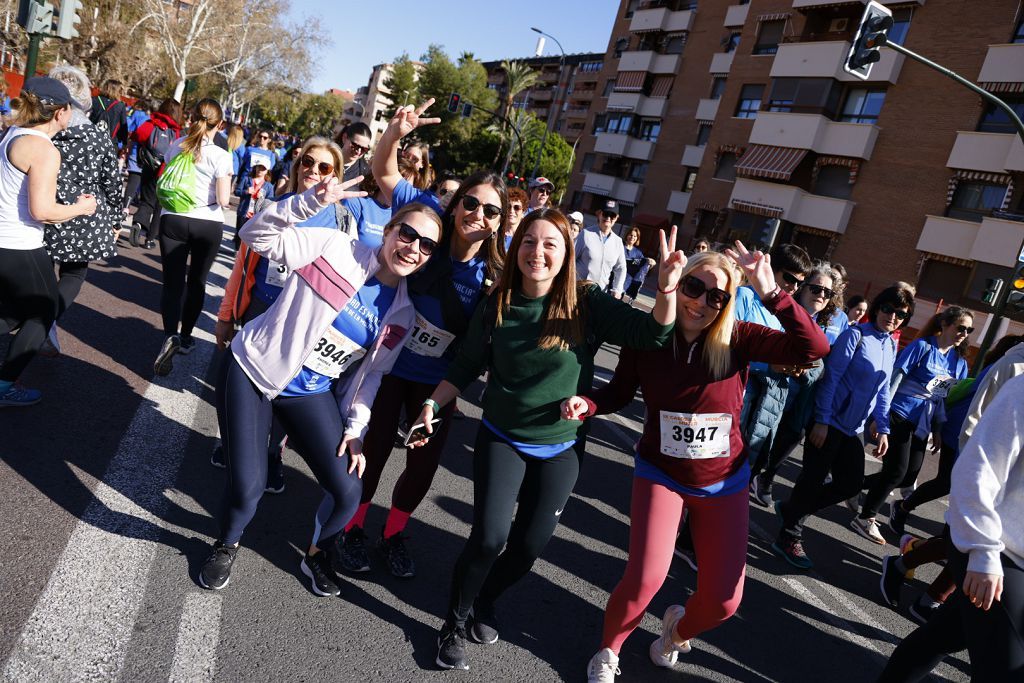 Imágenes del recorrido de la Carrera de la Mujer: avenida Pío Baroja y puente del Reina Sofía (II)