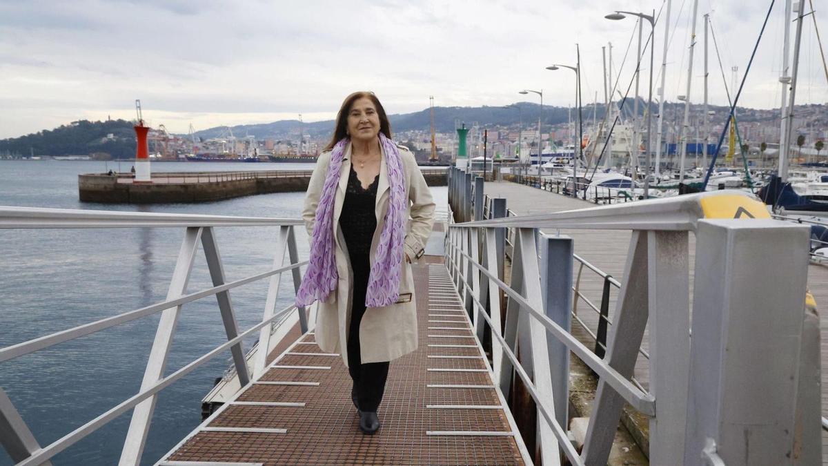 Rosa Fontaíña, en el puerto deportivo de Vigo.