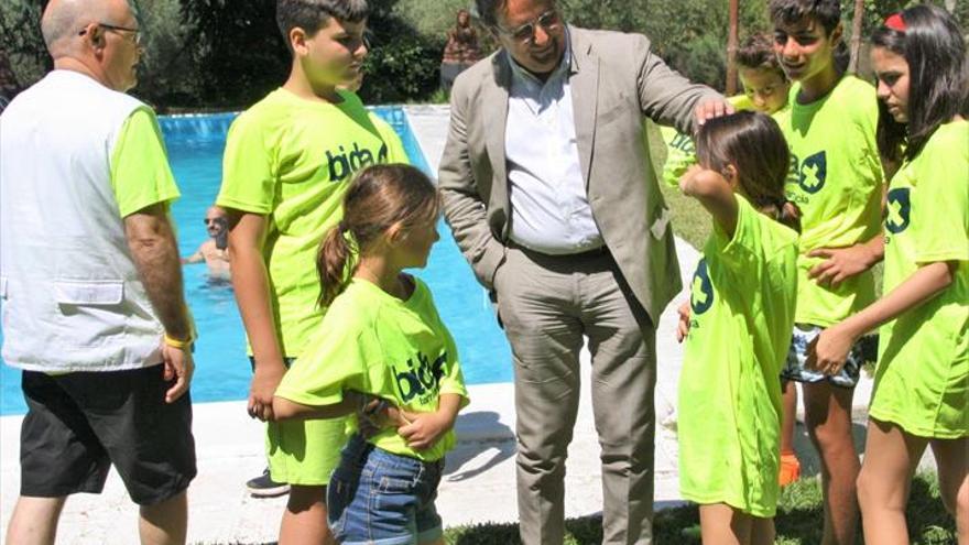 Menores diabéticos aprenden a convivir con su enfermedad en un campamento