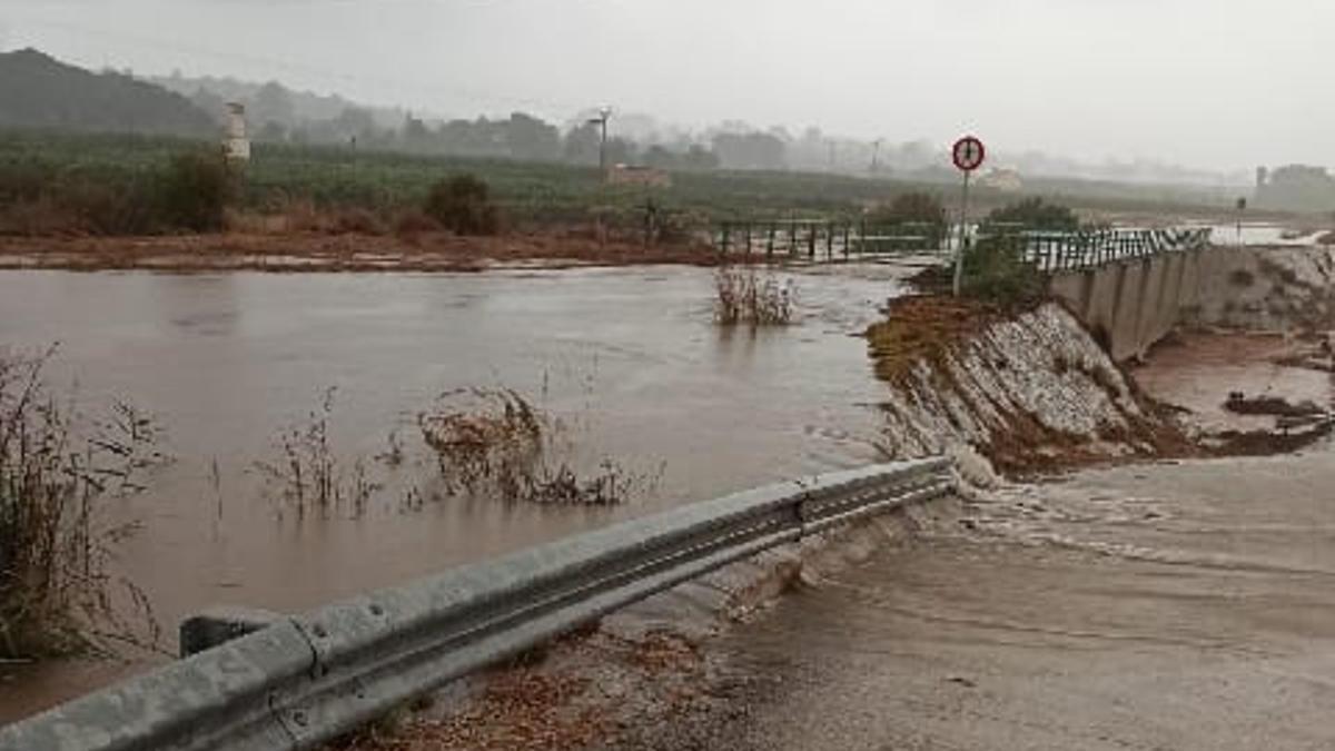 Canal desbordado en Picassent en 2020.