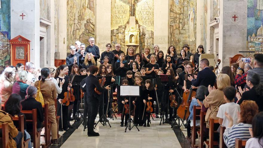 Música para nuestros oídos en honor a la Reconquista de Vigo