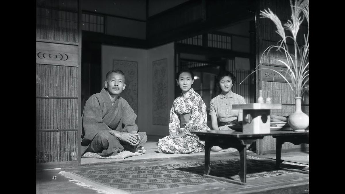 Un fotograma de La luna se levanta de Kinuyo Tanaka.