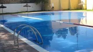 Cierran la piscina de Nàquera por la presencia de heces