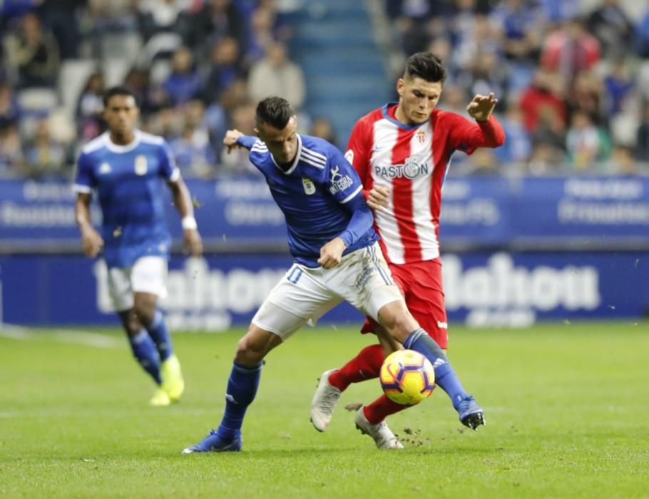 Derbi asturiano: El Real Oviedo - Sporting, en imágenes