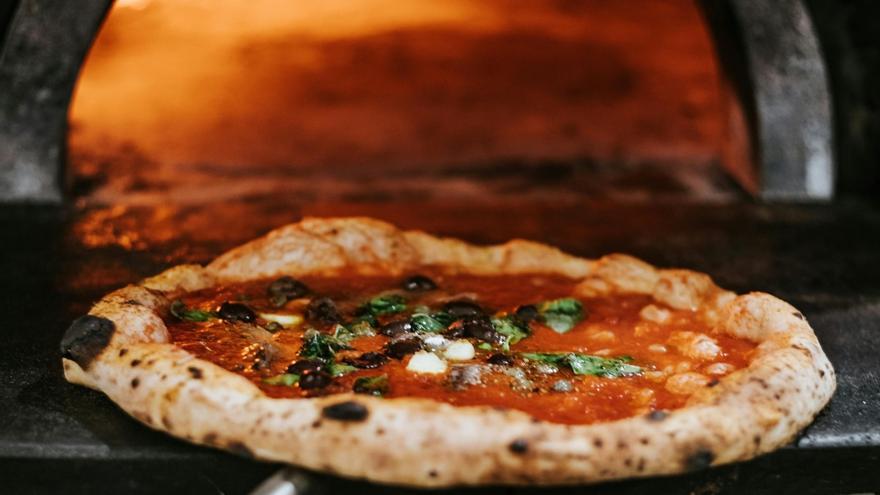 Esta pizzería italiana de A Coruña te enseña a hacer tu propia pizza: plazas muy limitadas este miércoles 2 de abril