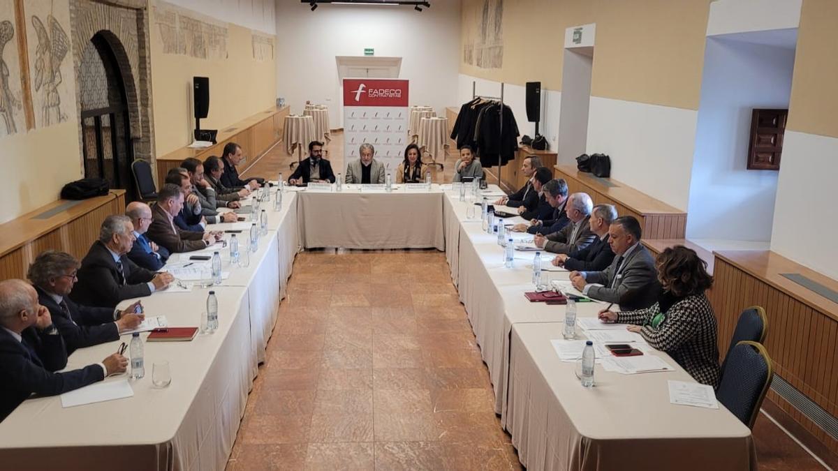 Representantes de Fadeco, en una reunión reciente.