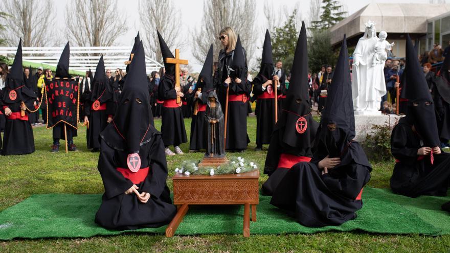 GALERÍA | La procesión del colegio Corazón de María, en imágenes