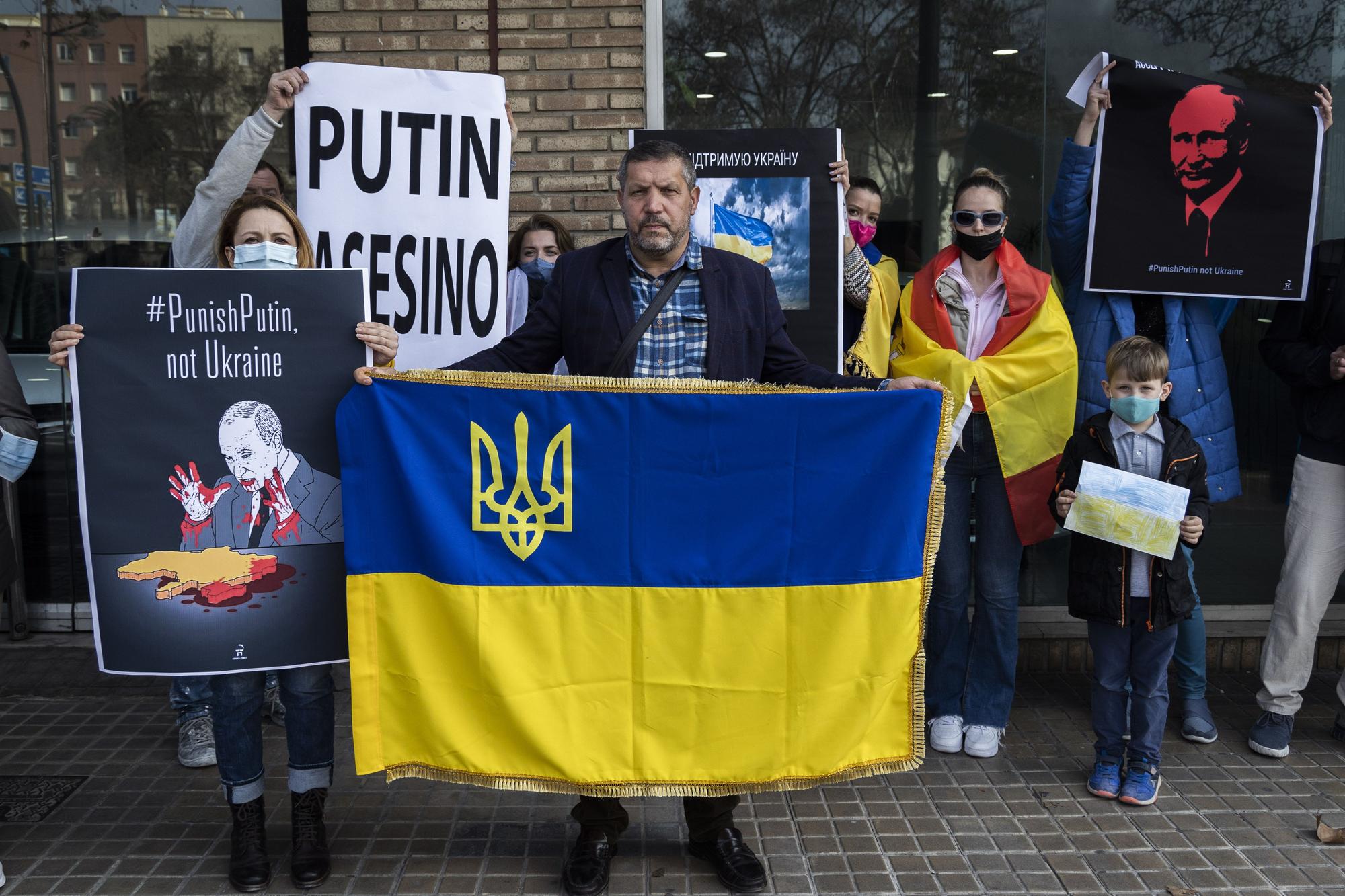 Ucranianos se manifiestan en València contra la invasión rusa