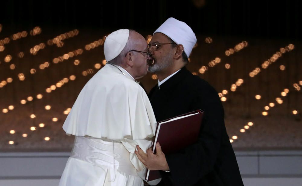 Pope Francis and Grand Imam of al-Azhar Sheikh ...