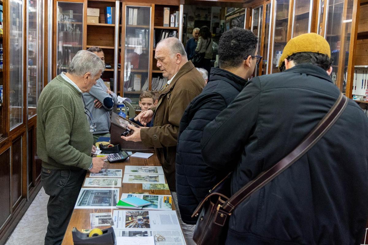 Cierra la Papelería Eutimio de Alicante tras 90 años
