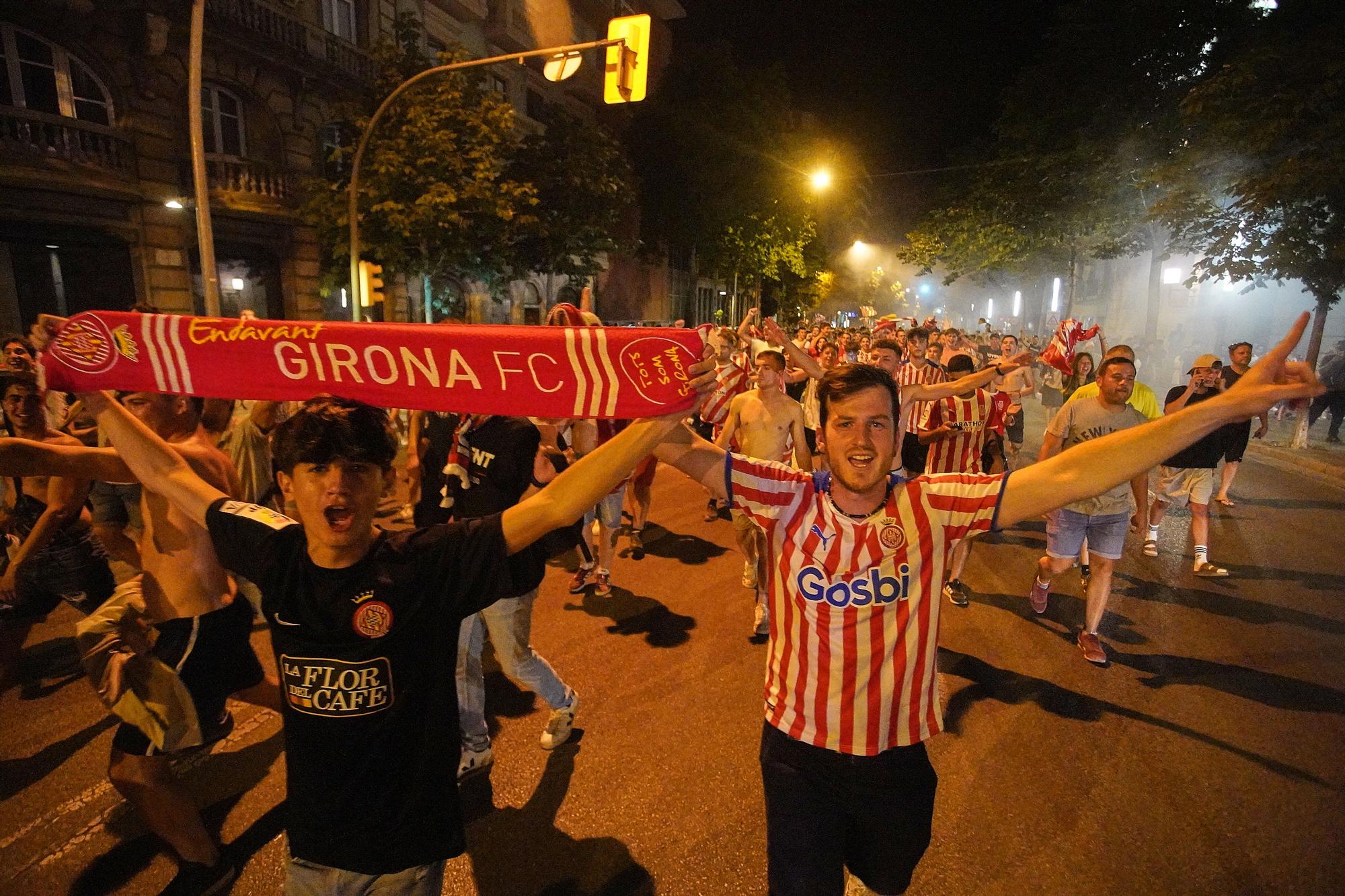 La ciutat surt al carrer a celebrar l'ascens del Girona a Primera