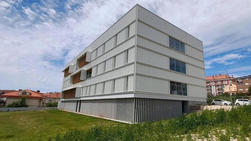 El 061 valora ubicaciones de la ambulancia 24 horas en el nuevo centro de salud de Moaña