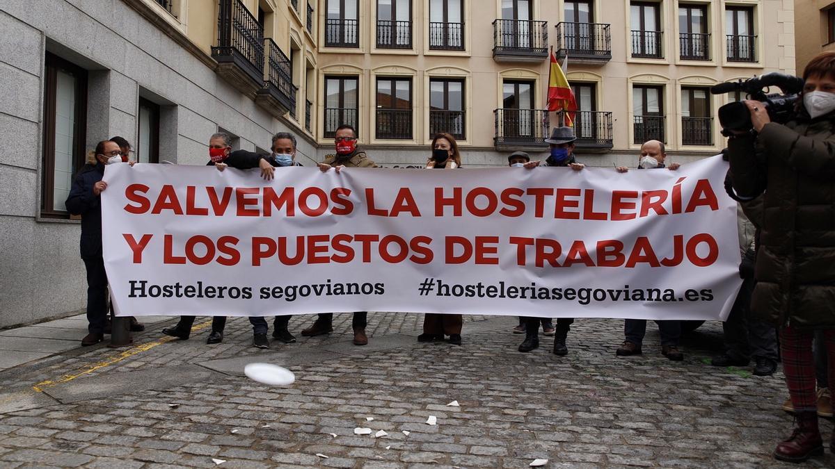 Un momento de una protesta de los hosteleros de Segovia.