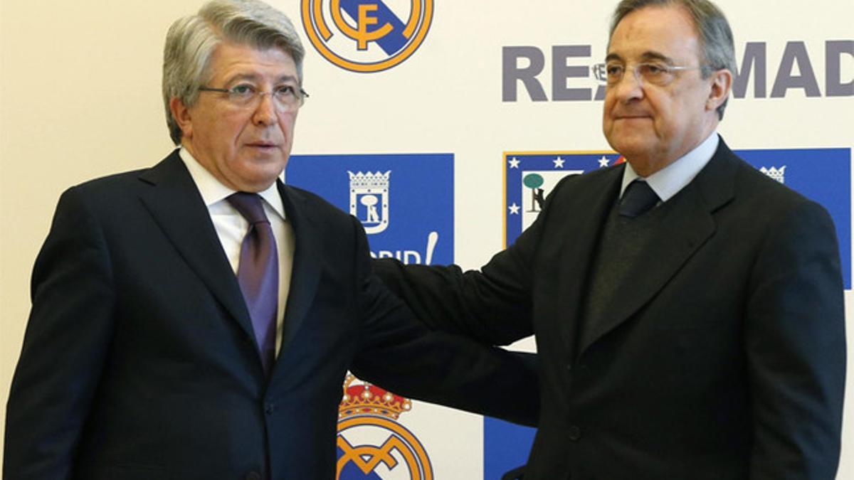 Enrique Cerezo, presidente del Atlético de Madrid, y Florentino Pérez, presidente del Real Madrid