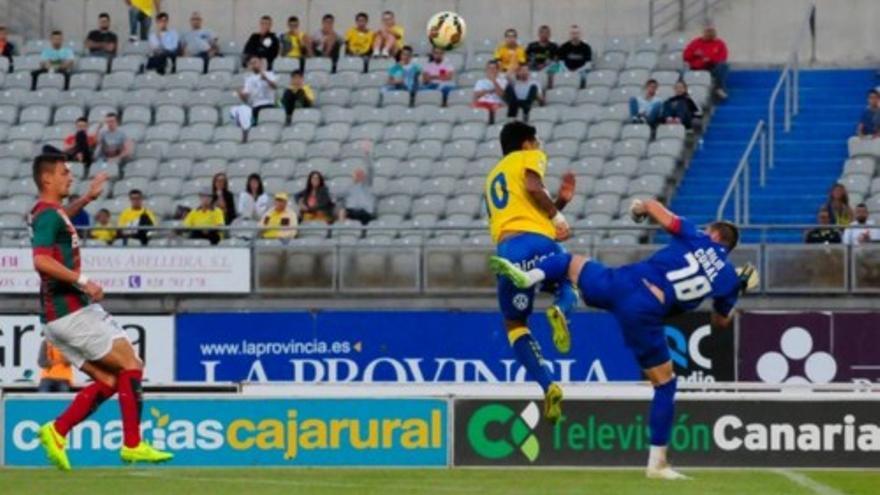 La UD Las Palmas golea al Martítimo de Funchal