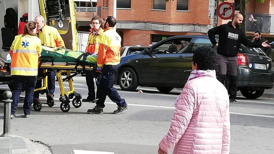 Atropellen una dona al carrer del Bruc de Manresa