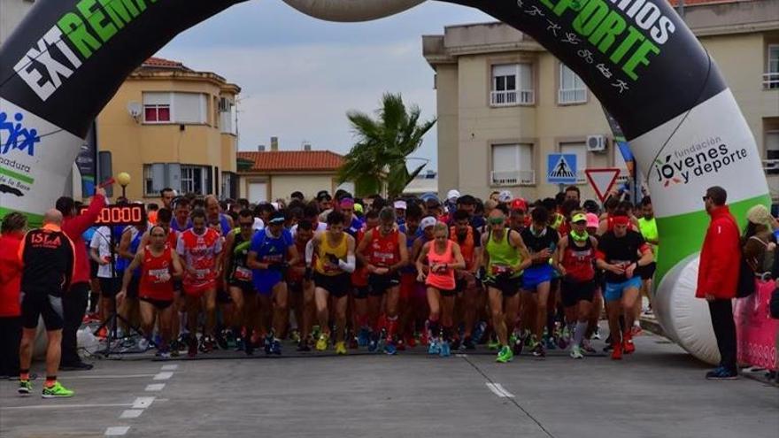 La media maratón congregará mañana a atletas procedentes de 11 provincias