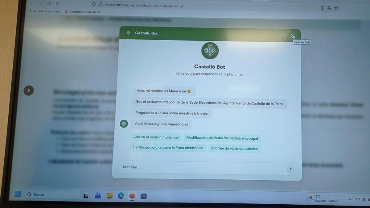 La asistente virtual 'María José' te ayuda a realizar más de 200 trámites municipales. ¿Quieres saber cómo funciona?