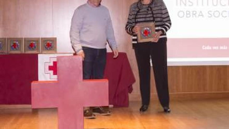 Cruz Roja premia a CaixaPetrer