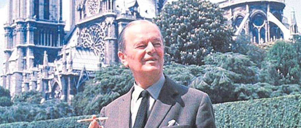 Kenneth Clark en Notre-Dame de París.