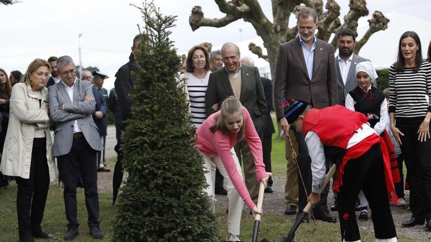 El mejor titular sobre la &quot;parada técnica&quot; de Leonor en Asturias: &quot;Hasta plantó un...&quot;