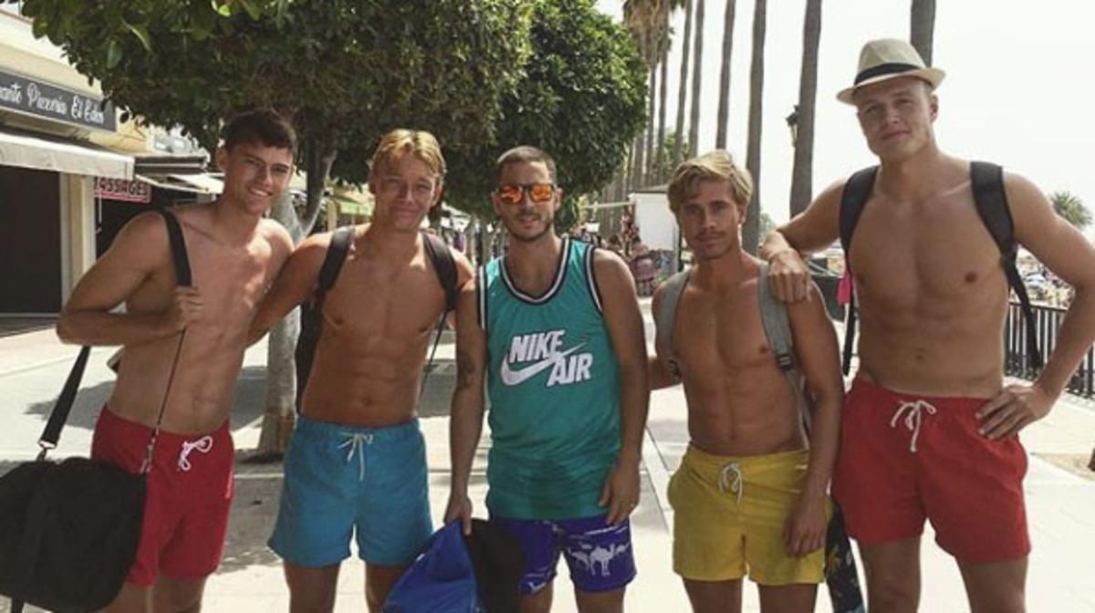 Hazard, de vacaciones con sus amigos en Marbella
