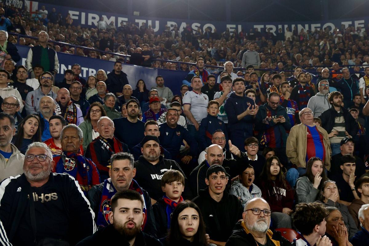 Valencia. Estadio Ciutat de Valencia. Partido de liga Levante UV vs CA Osasuna VLC