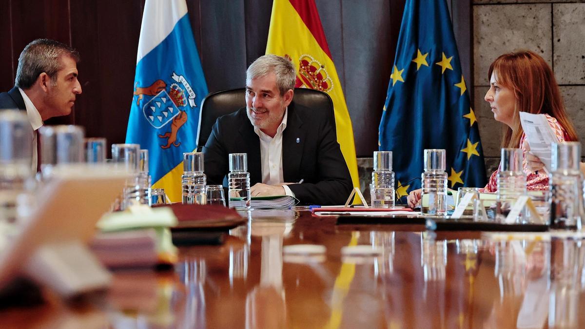 Fernando Clavijo, durante la última reunión del Consejo de Gobierno de Canarias.