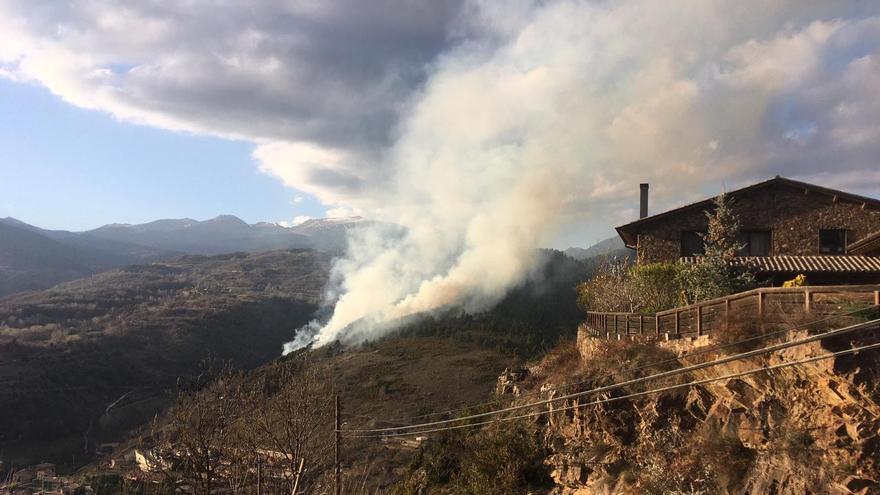 Bombers preveu una campanya contra els incendis forestals més curta que l’habitual