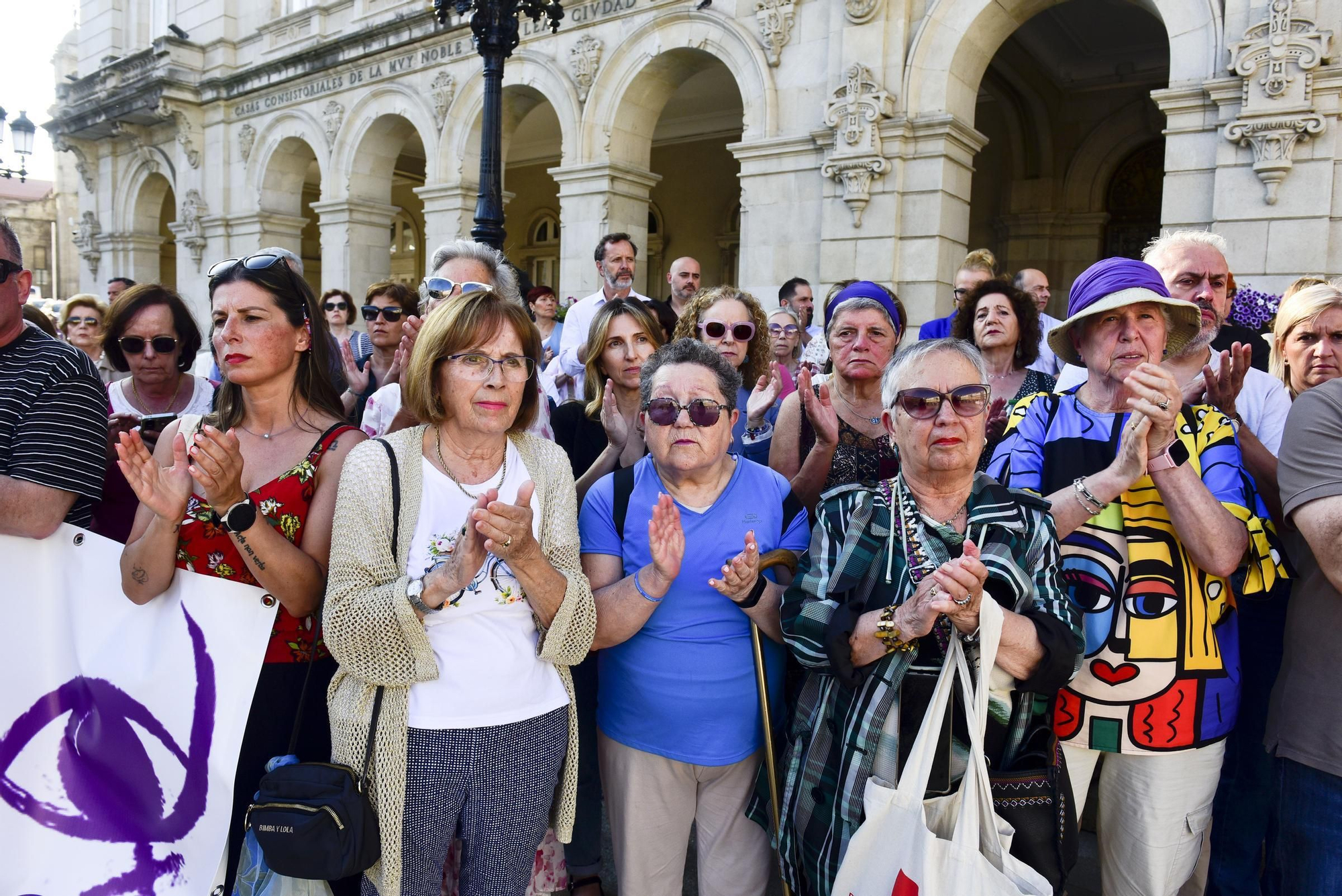 Clamoroso silencio en A Coruña por el crimen machista en la Sagrada Familia