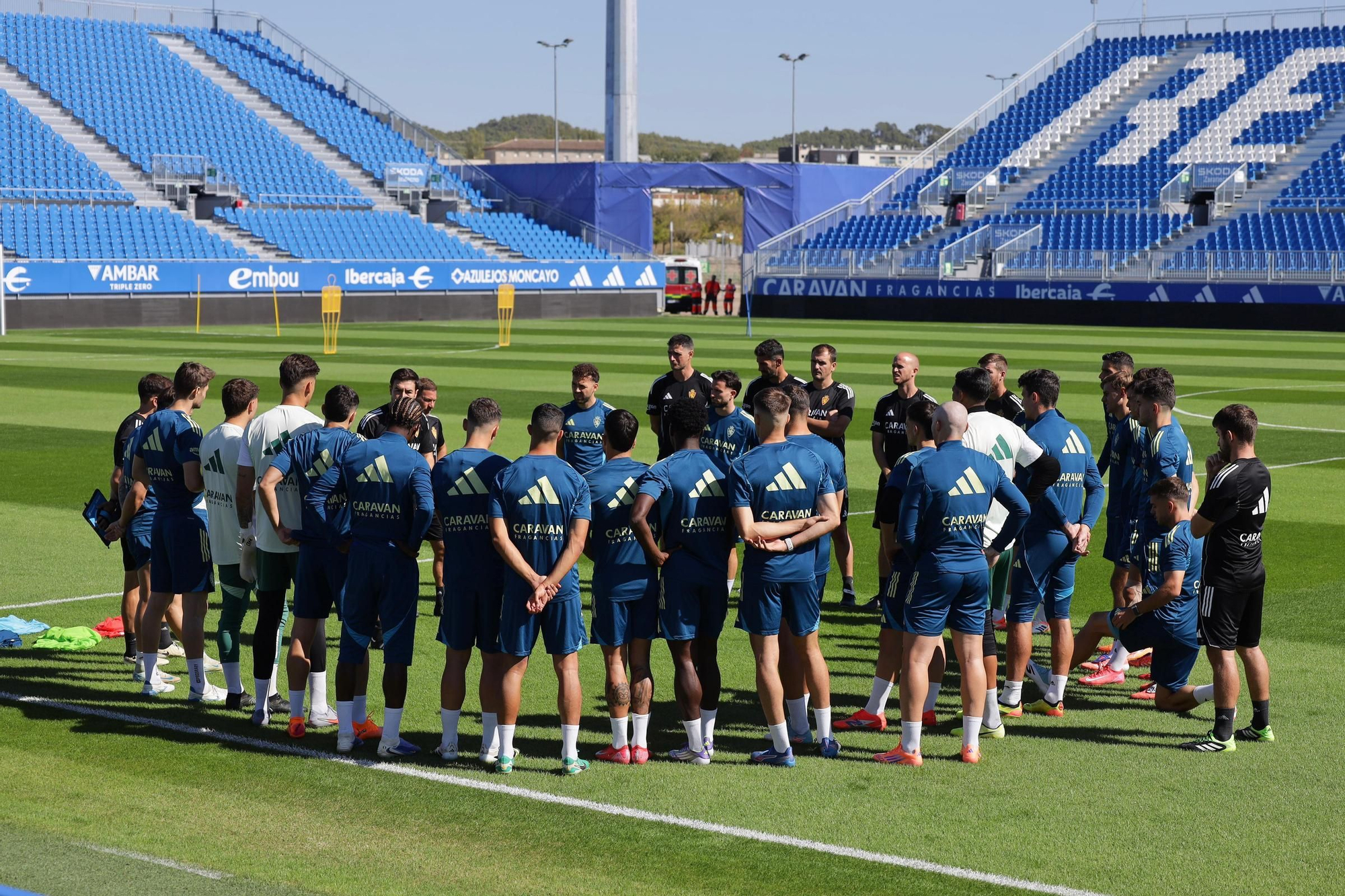 En imágenes | Entrenamiento de puertas abiertas del Real Zaragoza este sábado