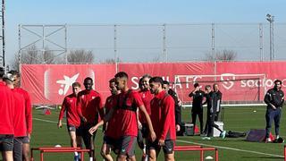 Ocampos y Nianzou, presentes en la vuelta a los entrenamientos del Sevilla FC