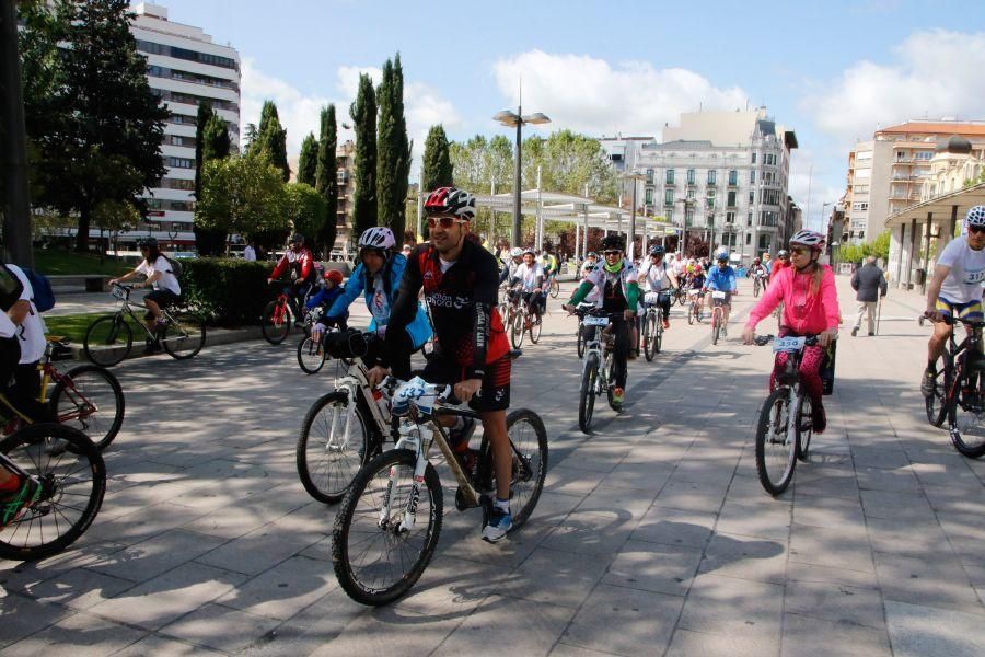 Más de 300 ciclistas disfrutaron del Decabike.