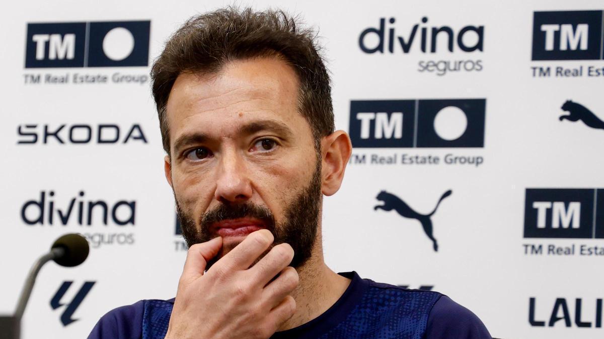 Carlos Corberán: "39 puntos no son suficientes"