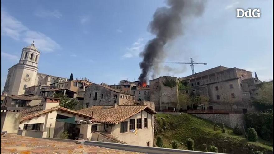 Vídeo: Espectacular incendi al Barri Vell de Girona