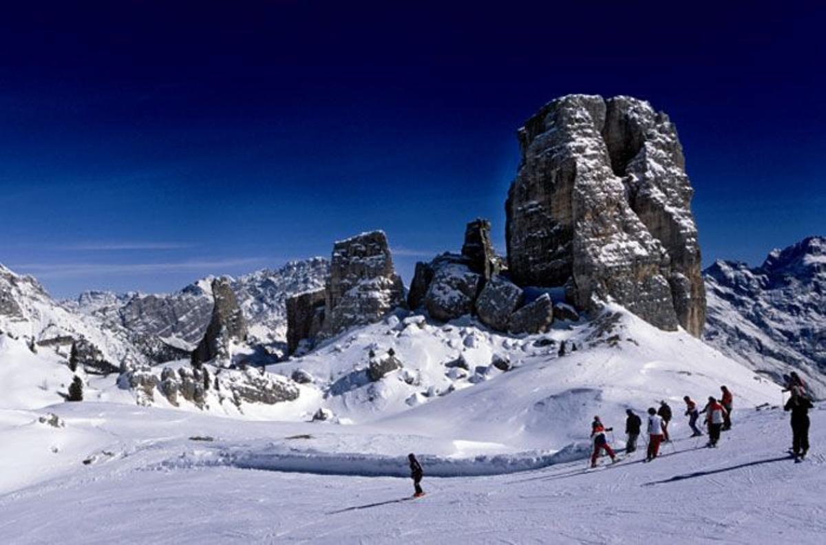 Más allá de las pistas - Woman