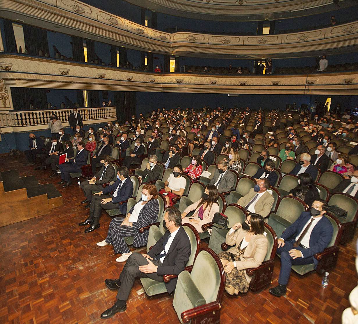 Panorámica del Teatro Principal durante un instante de la gala. | PILAR CORTÉS