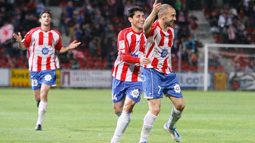 Chechu Flores celebra un gol marcat la passada temporada, precisament contra el Xerez.